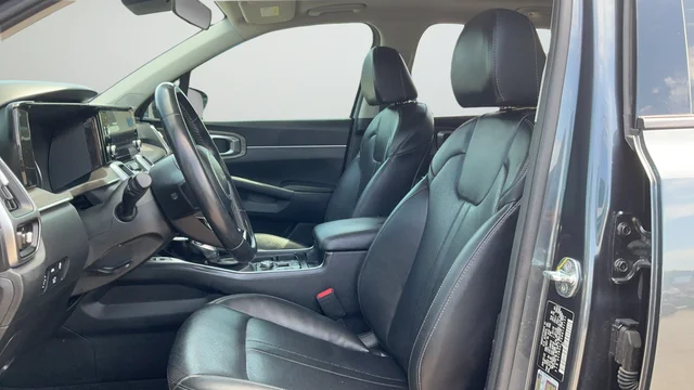 Used 2022 Gray Kia EX image 20