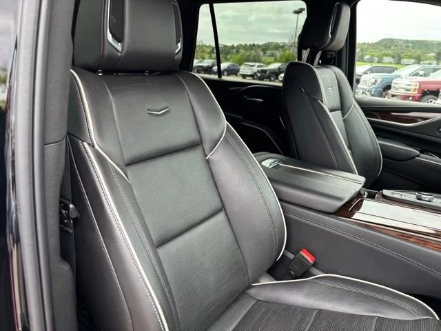 Used 2022 Black Raven Cadillac Premium Luxury image 25