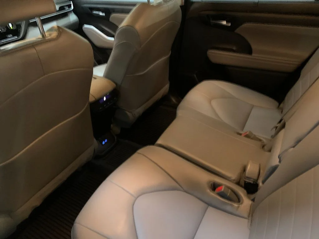 Used 2022 Beige Toyota XLE image 14
