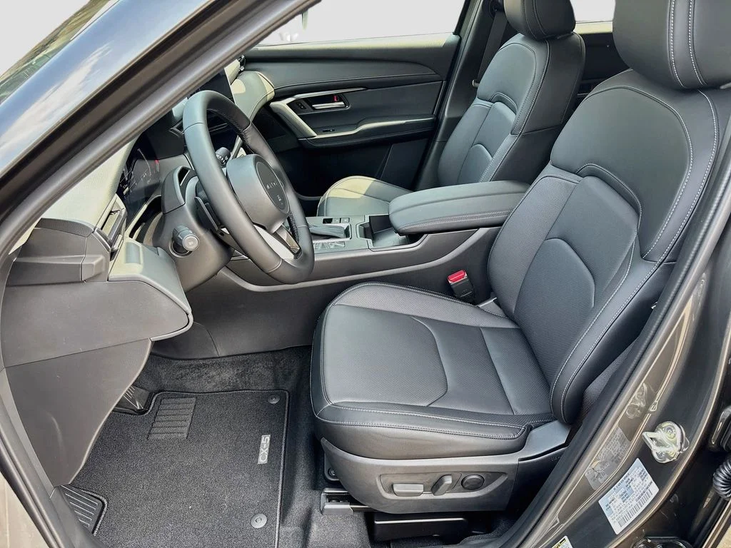 New 2026 Machine Gray Metallic Mazda 2.5 S Premium Plus AWD image 22