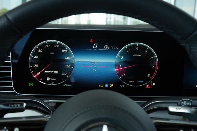 New 2026 MANUFAKTUR Moonlight White Metallic Mercedes-Benz AMG® GLE 53 4MATIC+ Coupe image 22