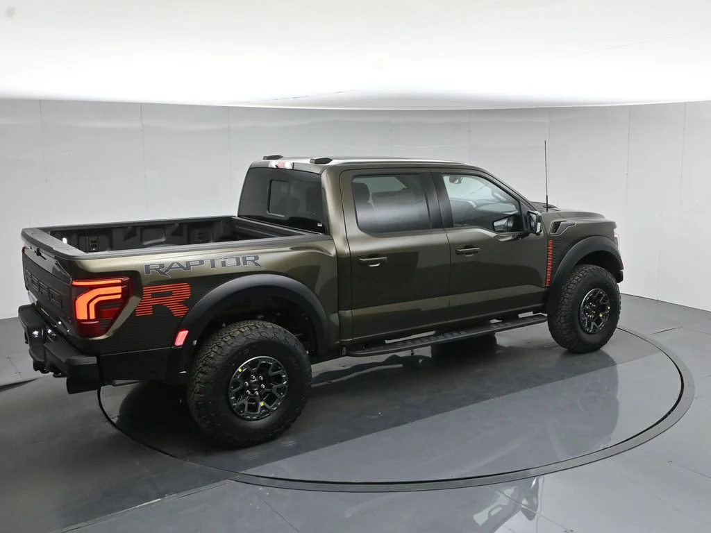New 2026 Shelter Green Ford Raptor image 43