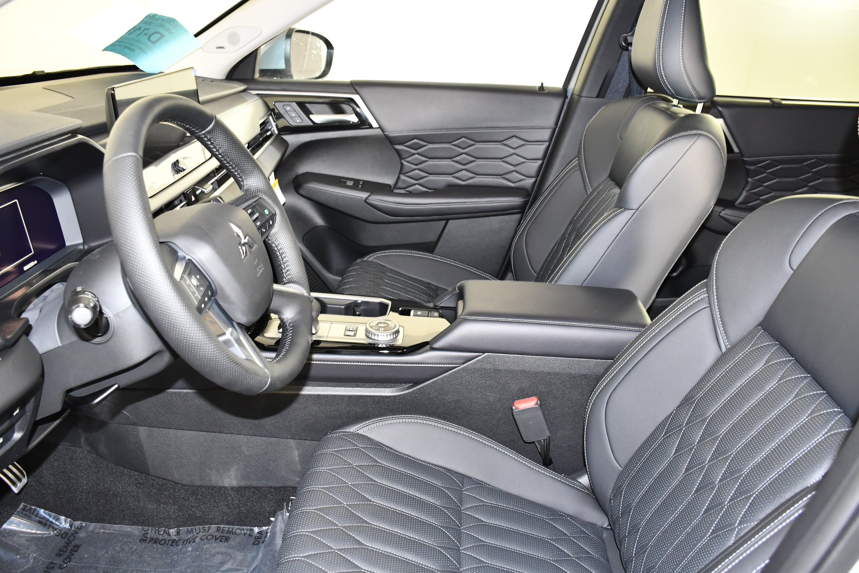 New 2026 Moonstone Gray Metallic Mitsubishi SEL image 14