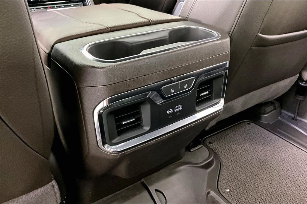 Used 2024 White GMC Denali image 10