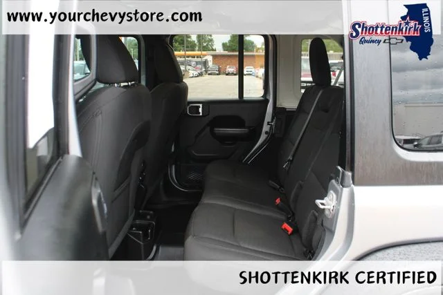 Used 2020 Silver Jeep Unlimited Sport S image 15
