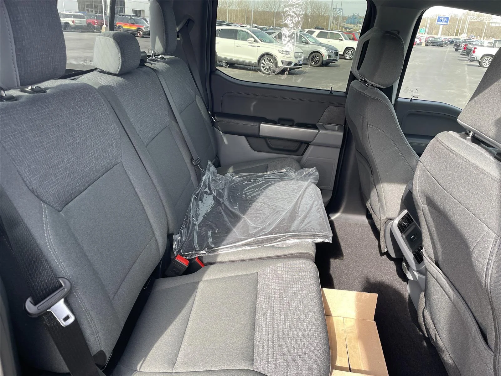New 2026 Agate Black Metallic Ford XLT image 27