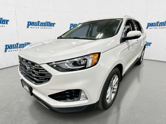 Used 2020 White Ford SEL image 1
