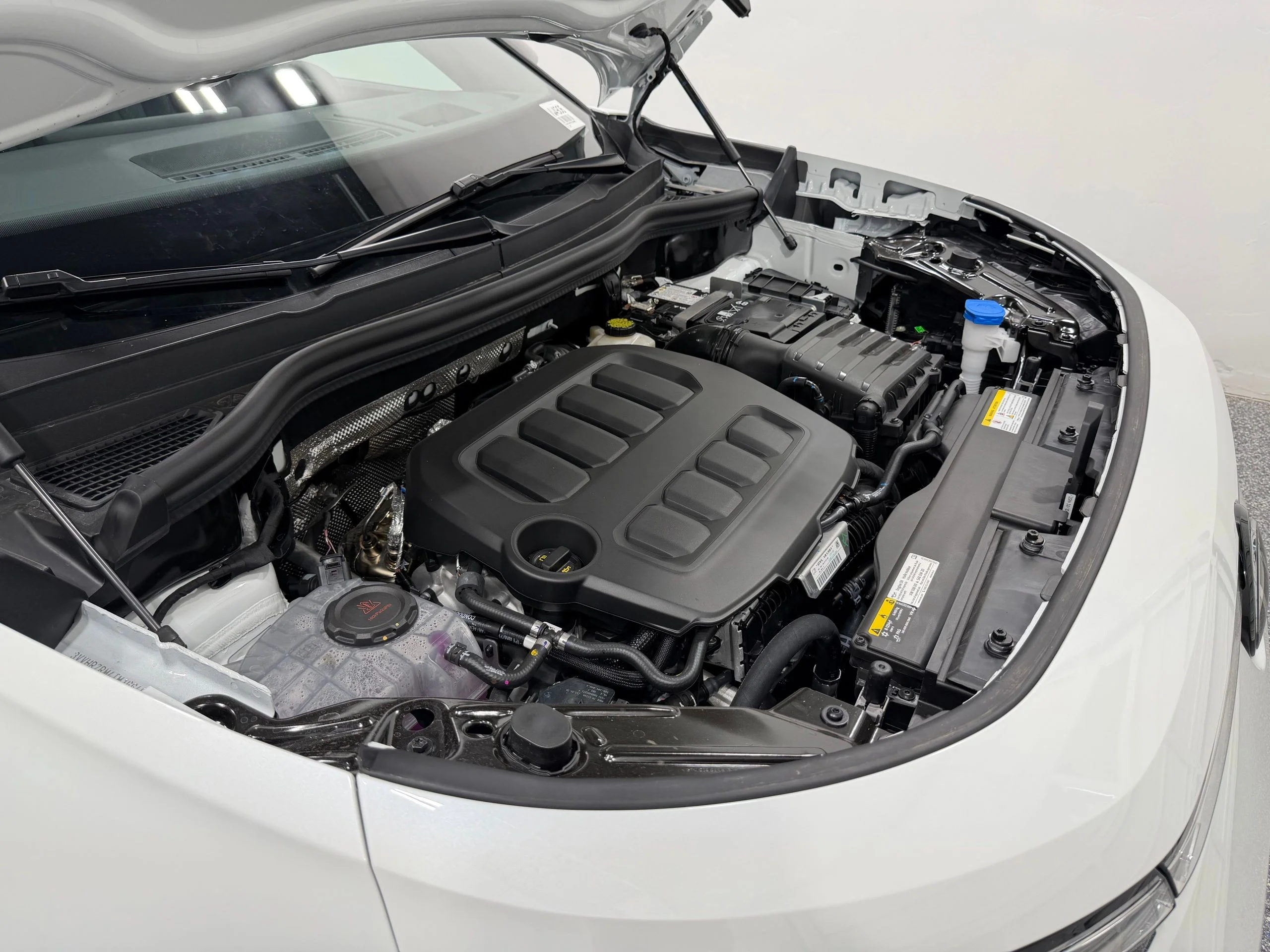 New 2026 White Volkswagen SE R-Line Black image 56