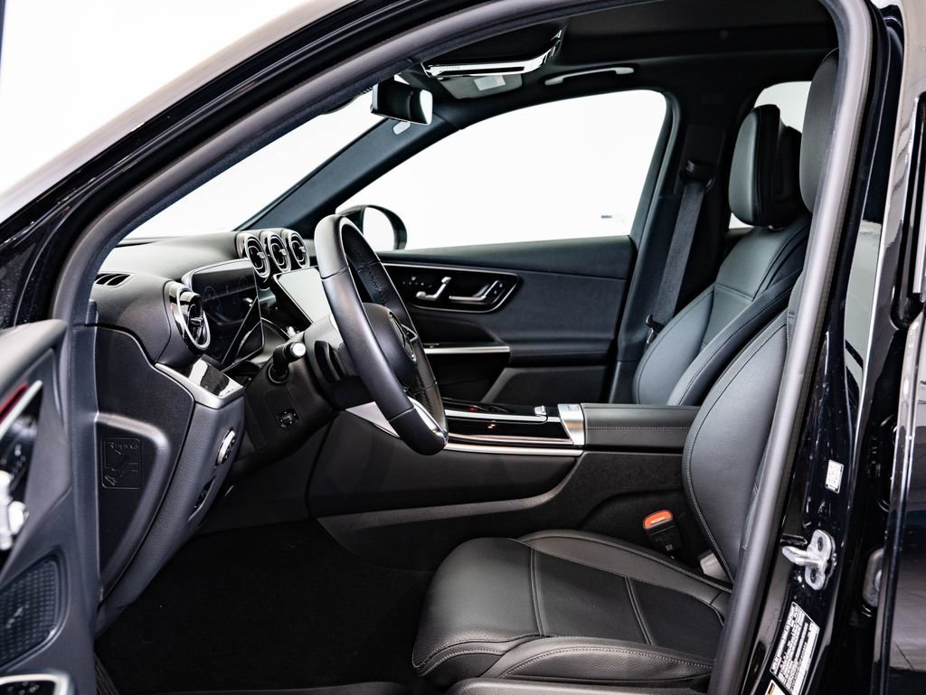 Certified Used 2025 Black Mercedes-Benz GLC 300 image 23