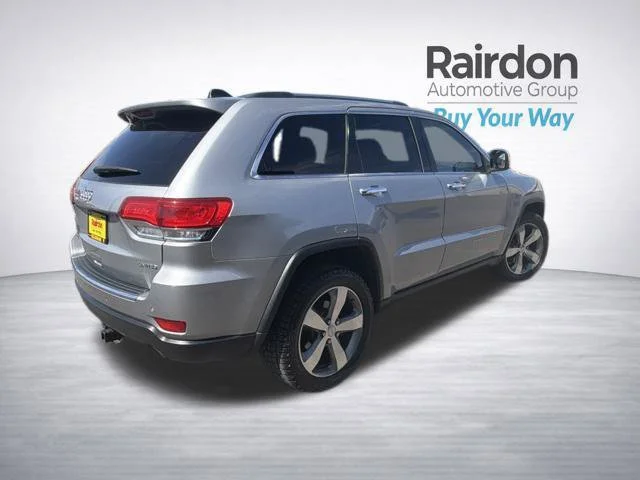 Used 2015 Billet Silver Metallic Clearcoat Jeep Limited image 7