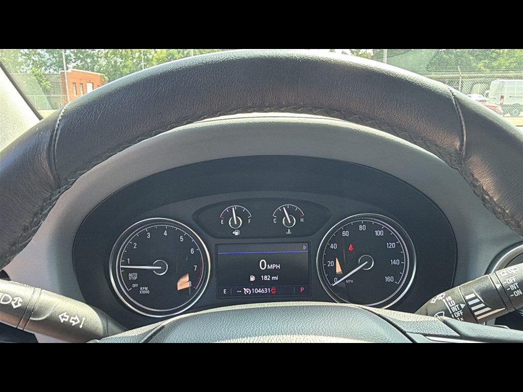 Used 2021 Includes Spectra Gray lower exterior accent color.) Buick Essence image 14