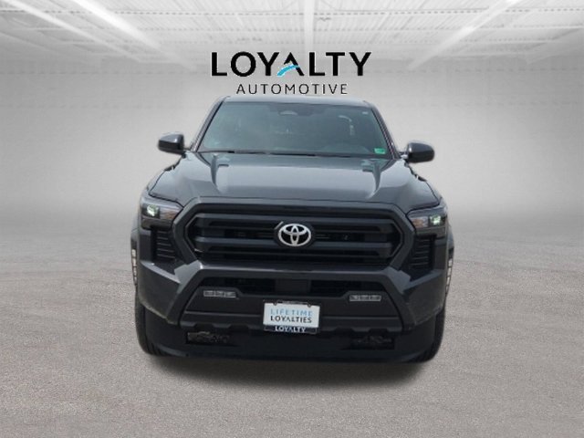 Used 2025  Toyota SR5 image 8