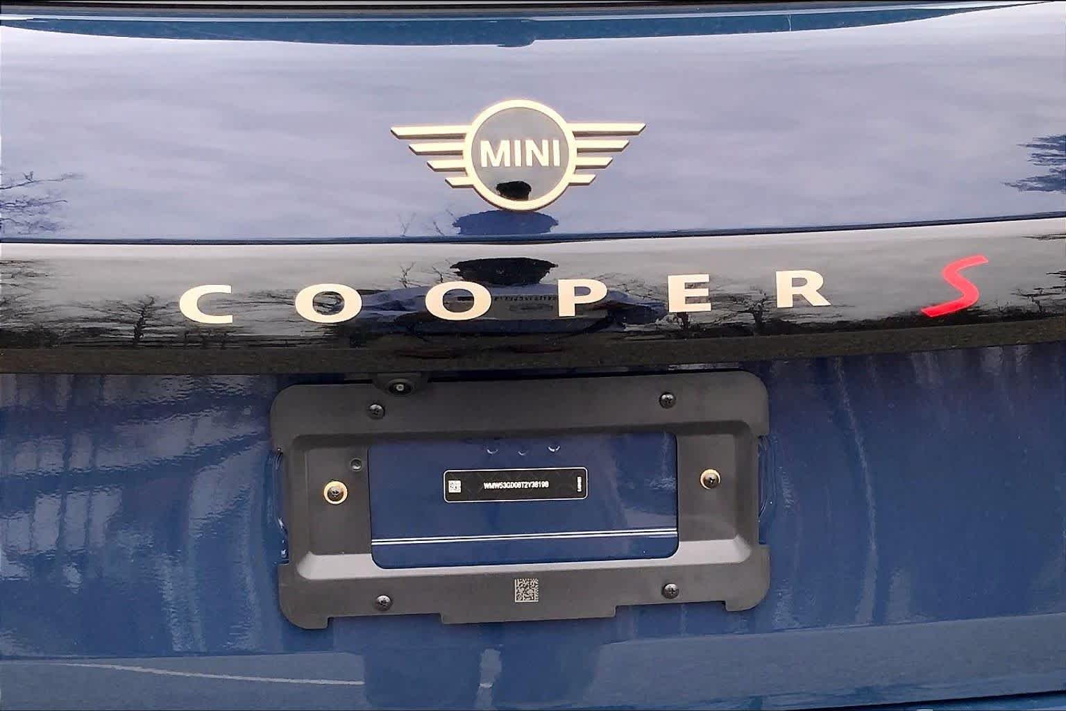 New 2026 Indigo Sunset Blue Metallic MINI Signature Plus image 15