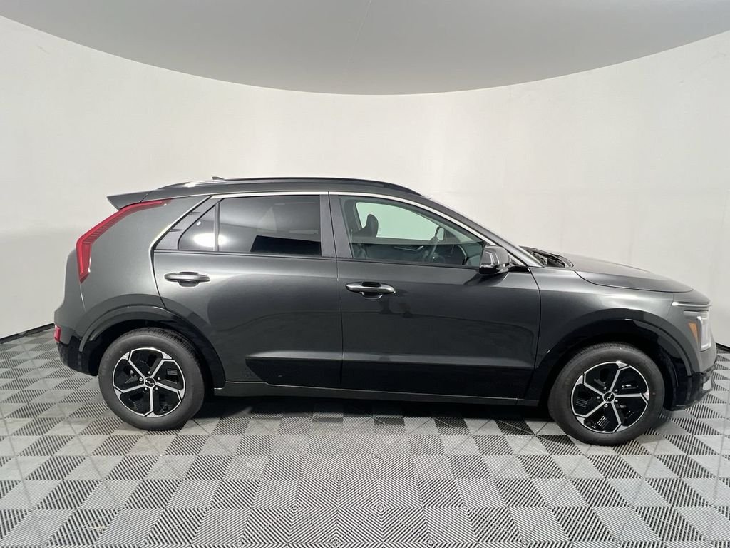 New 2026 Interstellar Gray Kia SX image 2