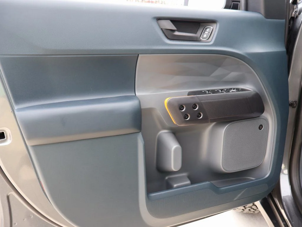 New 2026 Carbonized Gray Metallic Ford Tremor® image 21