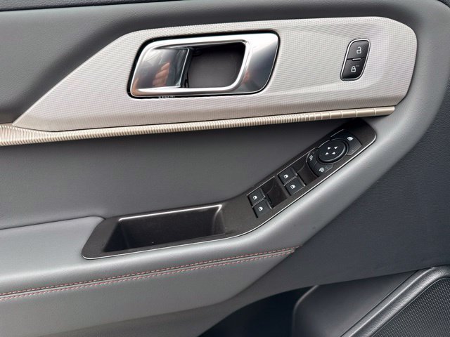 New 2027 Avalanche Gray Ford Active image 25