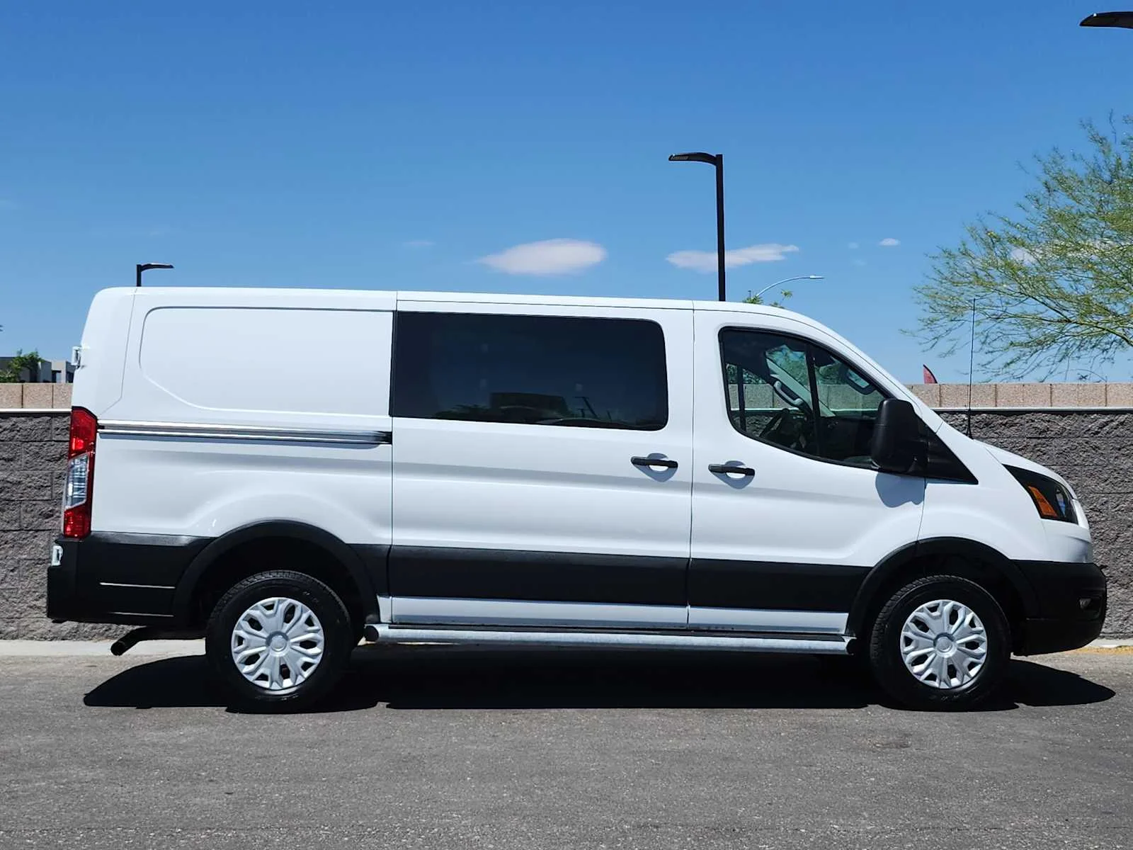 Used 2025 White Ford  image 9