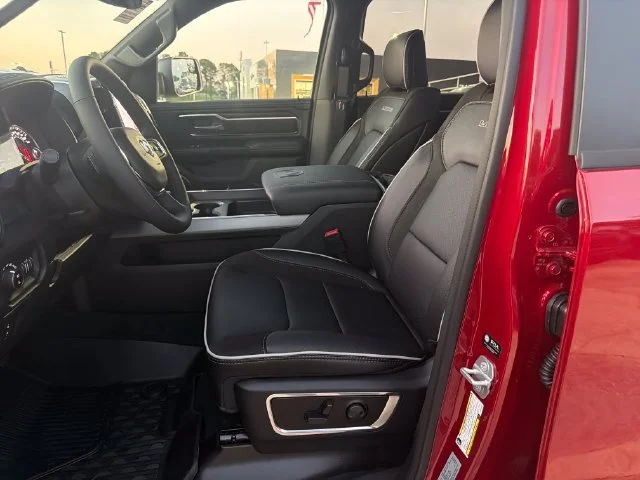 New 2027 Molten Red Pearl-Coat Exterior Paint RAM Laramie image 13