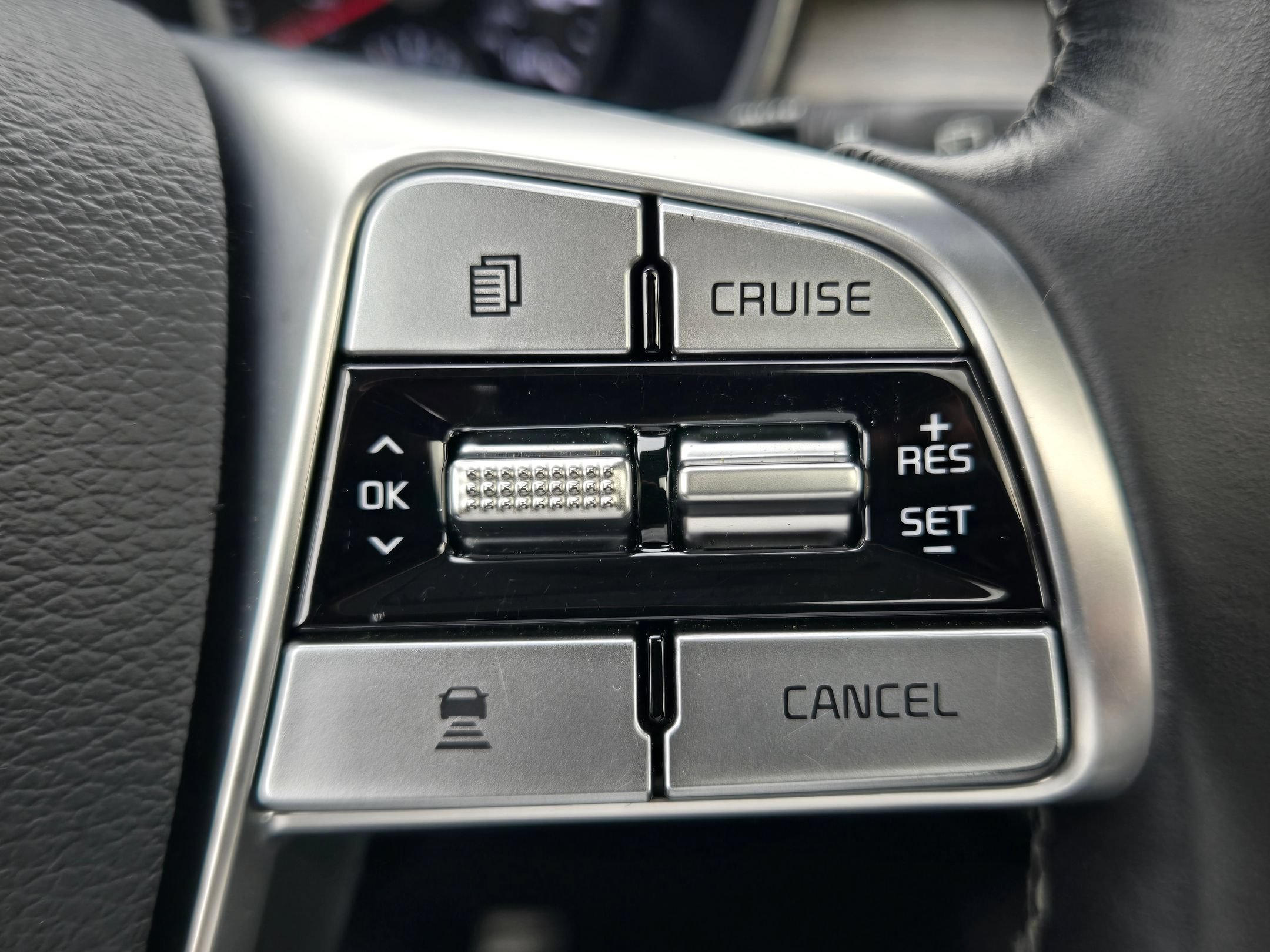 Used 2022 Ebony Black Kia SX image 25