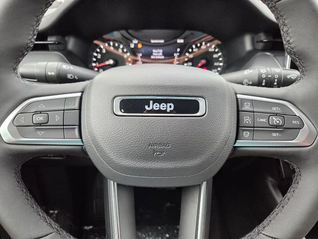 New 2026 Fathom Blue Pearl-Coat Exterior Paint Jeep Limited image 19