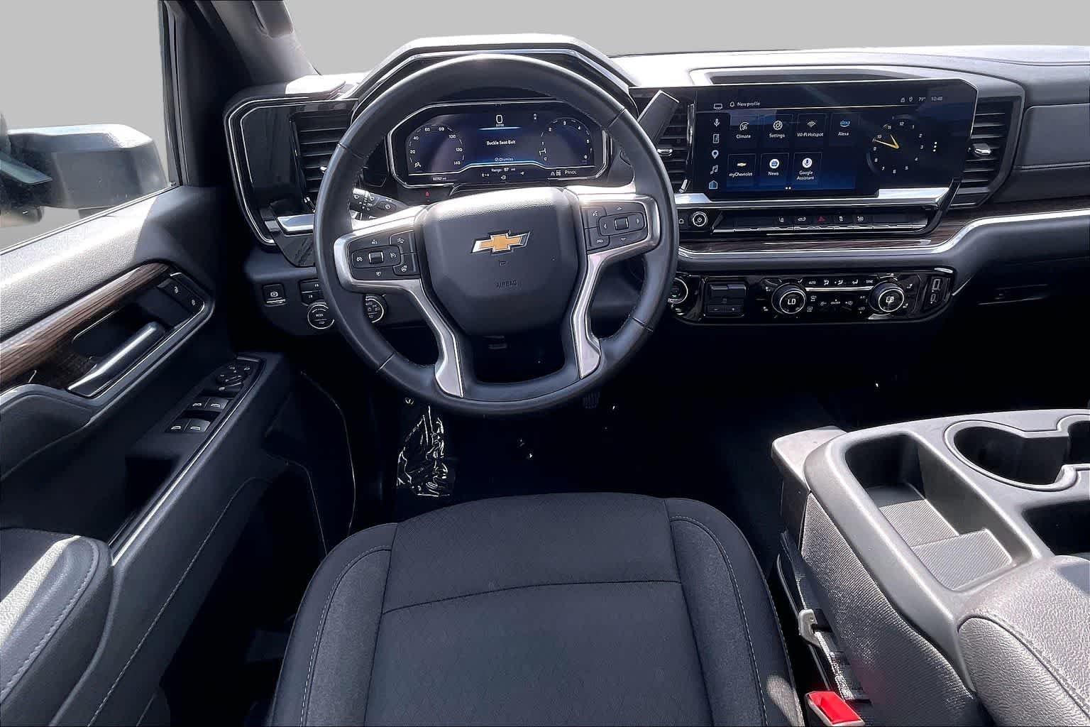 Used 2025 Sterling Gray Metallic Chevrolet LT image 6