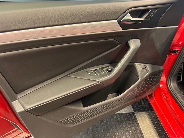 New 2026 Red Volkswagen 1.5T Sport image 7