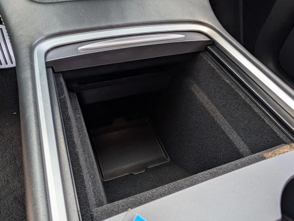 Used 2023  Tesla Performance image 26