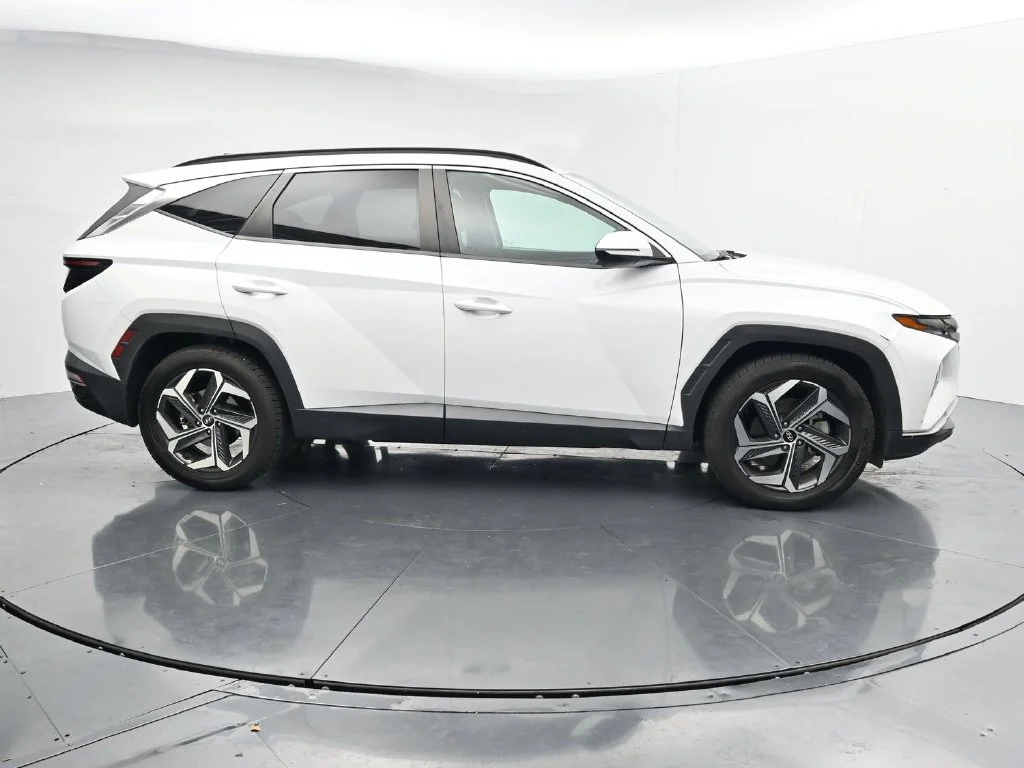 Used 2022 Gray Hyundai SEL image 8
