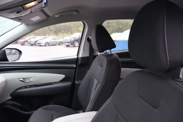 Used 2024 Black Hyundai SEL image 10