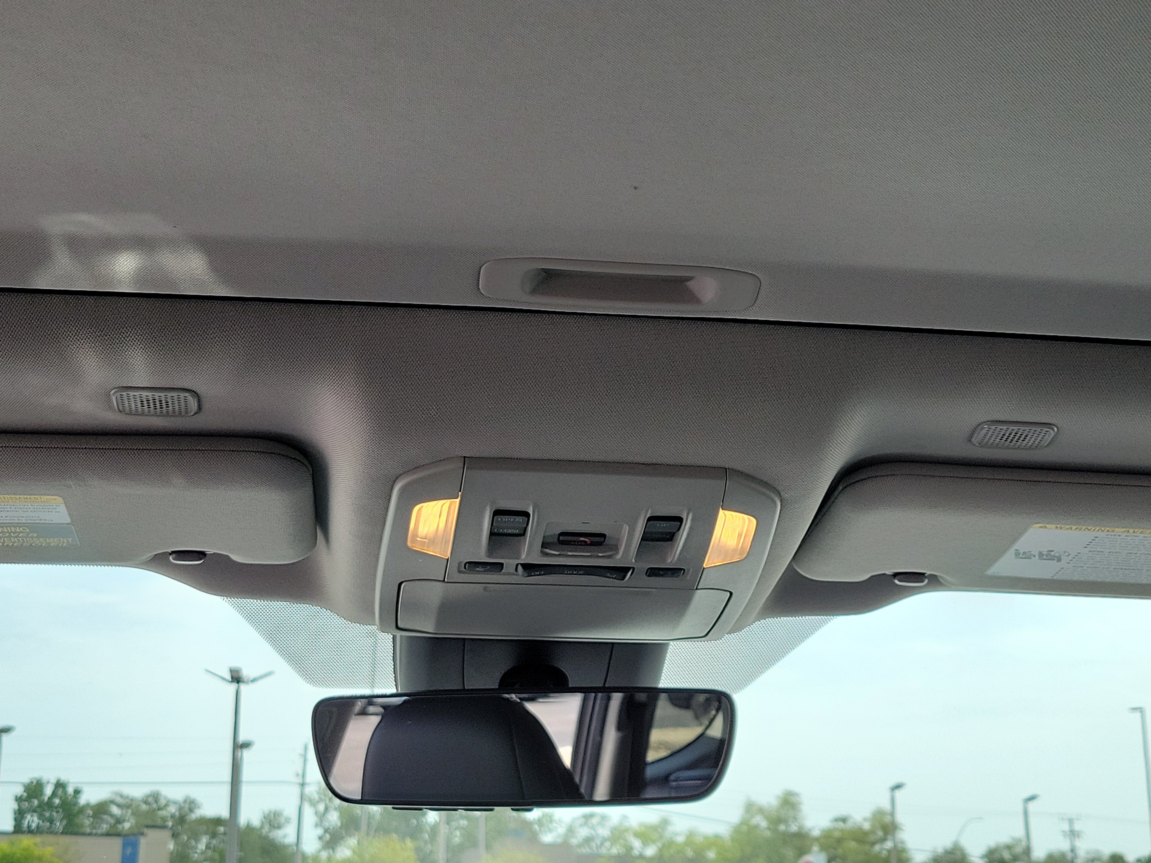 Used 2025 Pearl Toyota XLE image 18