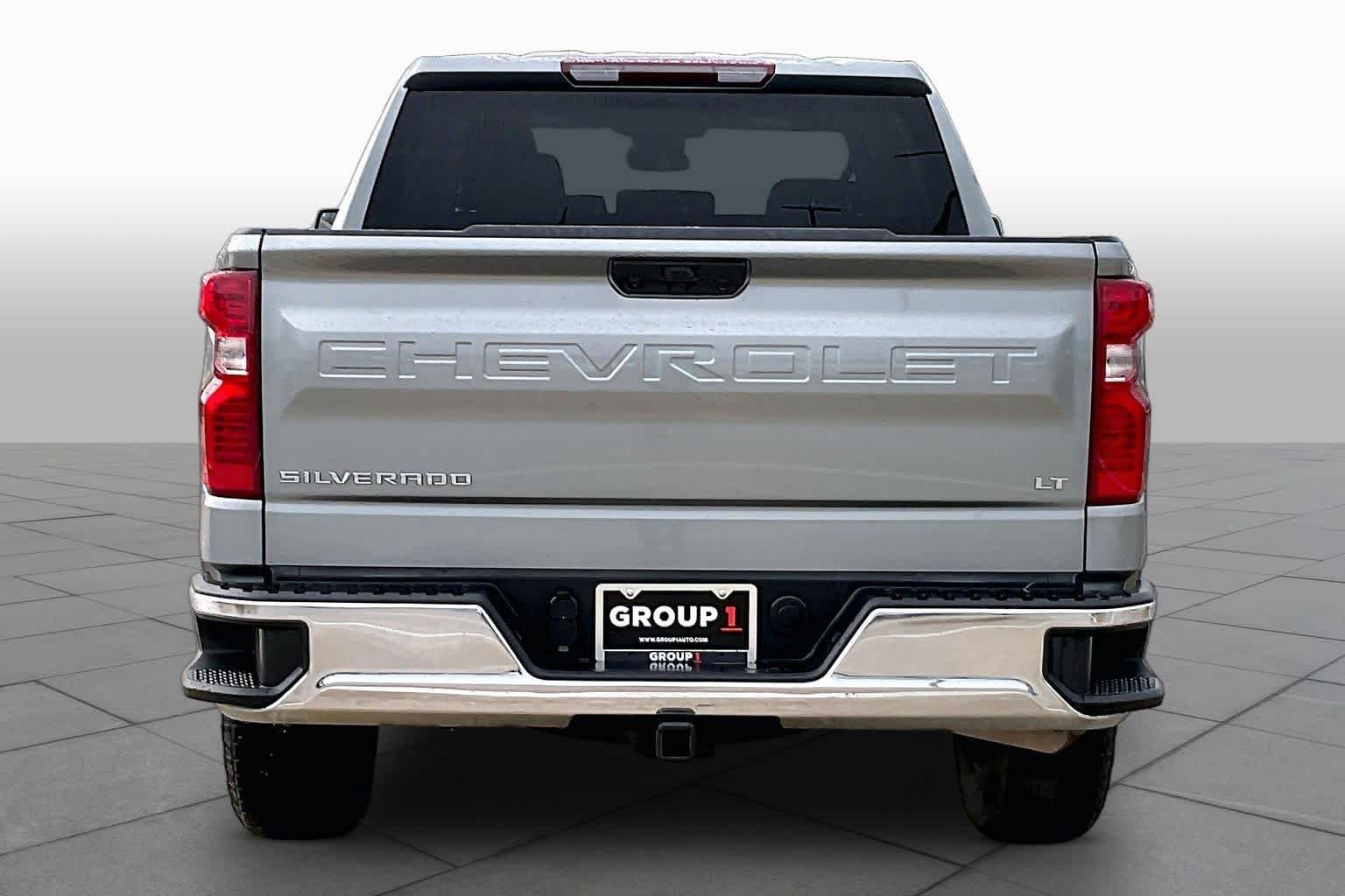 Used 2024 Sterling Gray Metallic Chevrolet LT image 5
