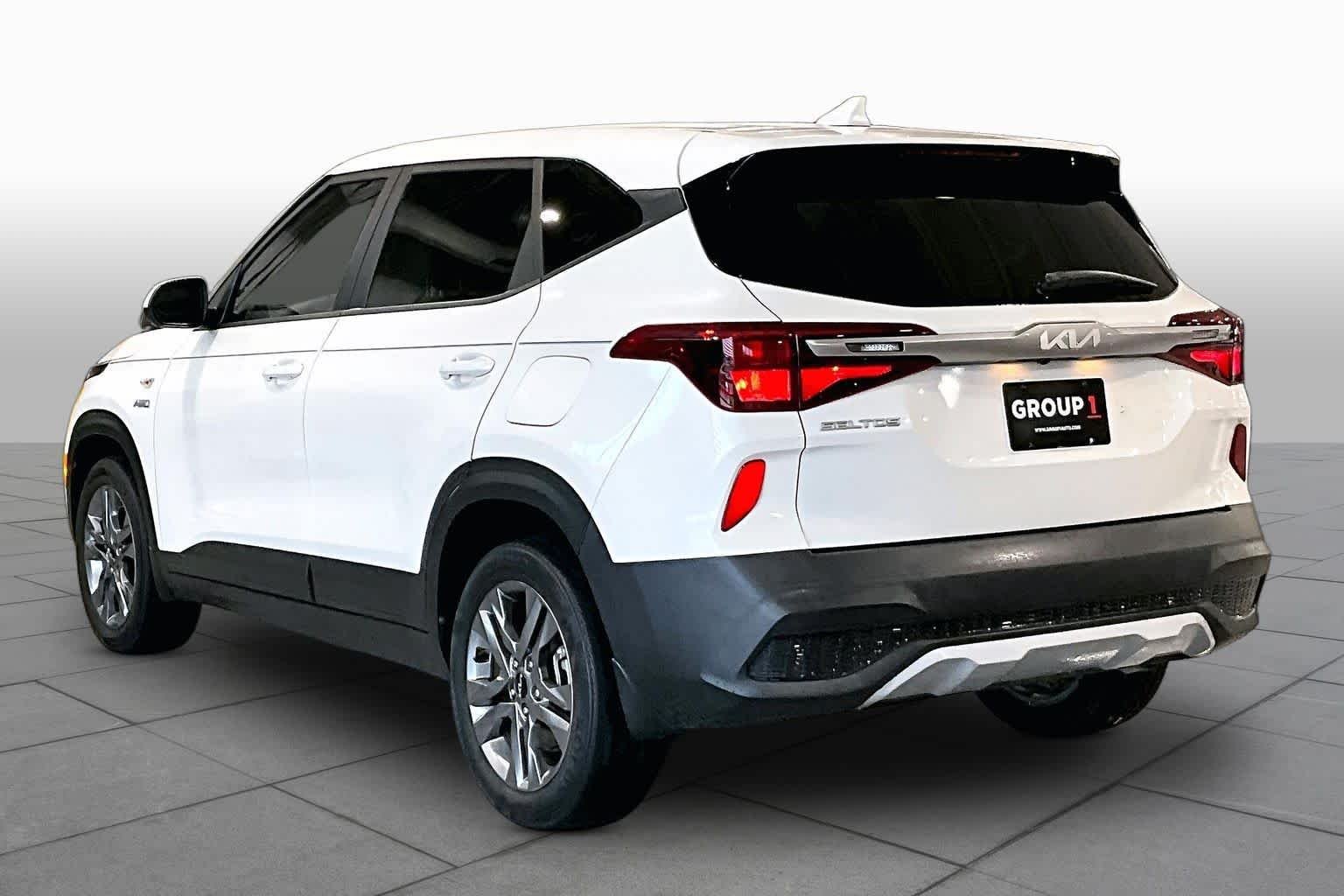 Certified Used 2023 Snow White Pearl Kia LX image 11