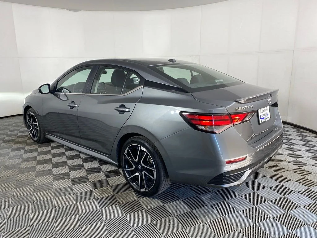 Used 2025 Gray Nissan SR image 8