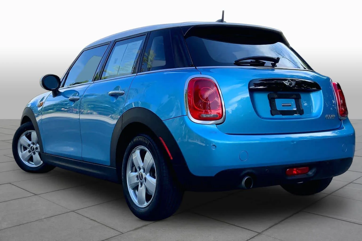 Used 2017 Electric Blue Metallic MINI Cooper image 11