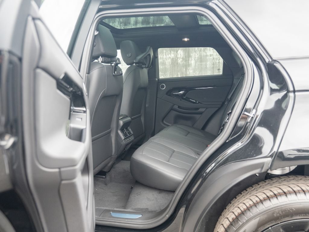 New 2026 Santorini Black Land Rover S image 21