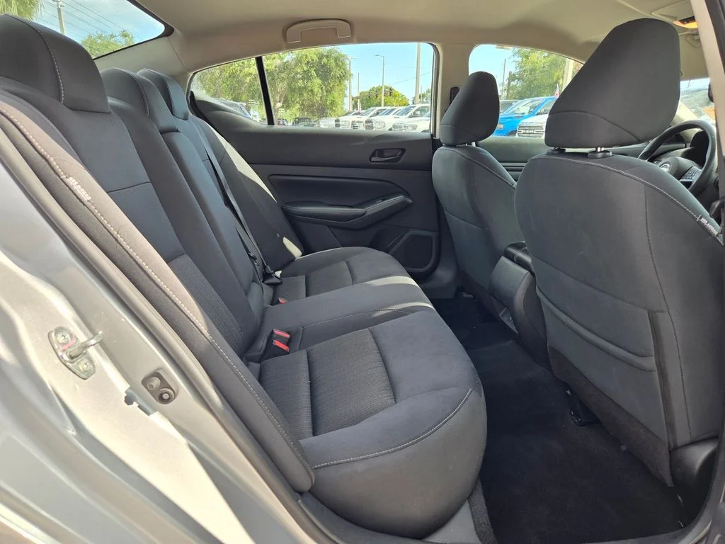 Used 2024 Silver Nissan 2.5 SV image 17