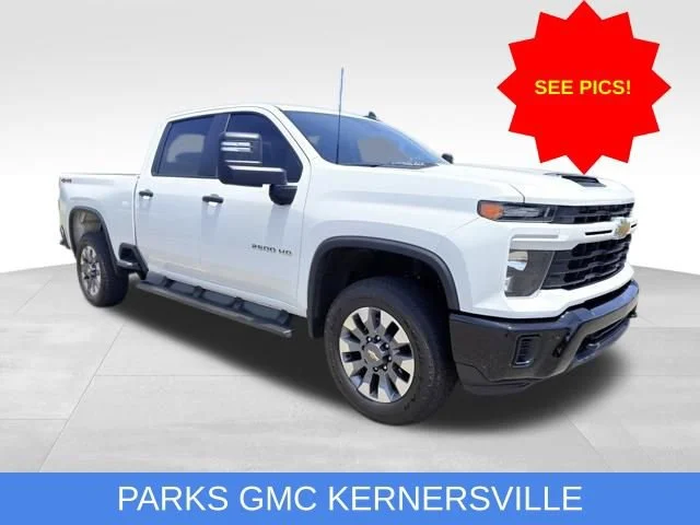 2025 Chevrolet Silverado HD Custom 4WD Crew Cab Standard Box's photo