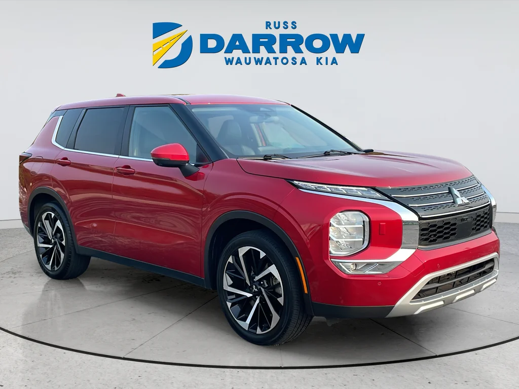 Used 2024 Red Mitsubishi SE image 7