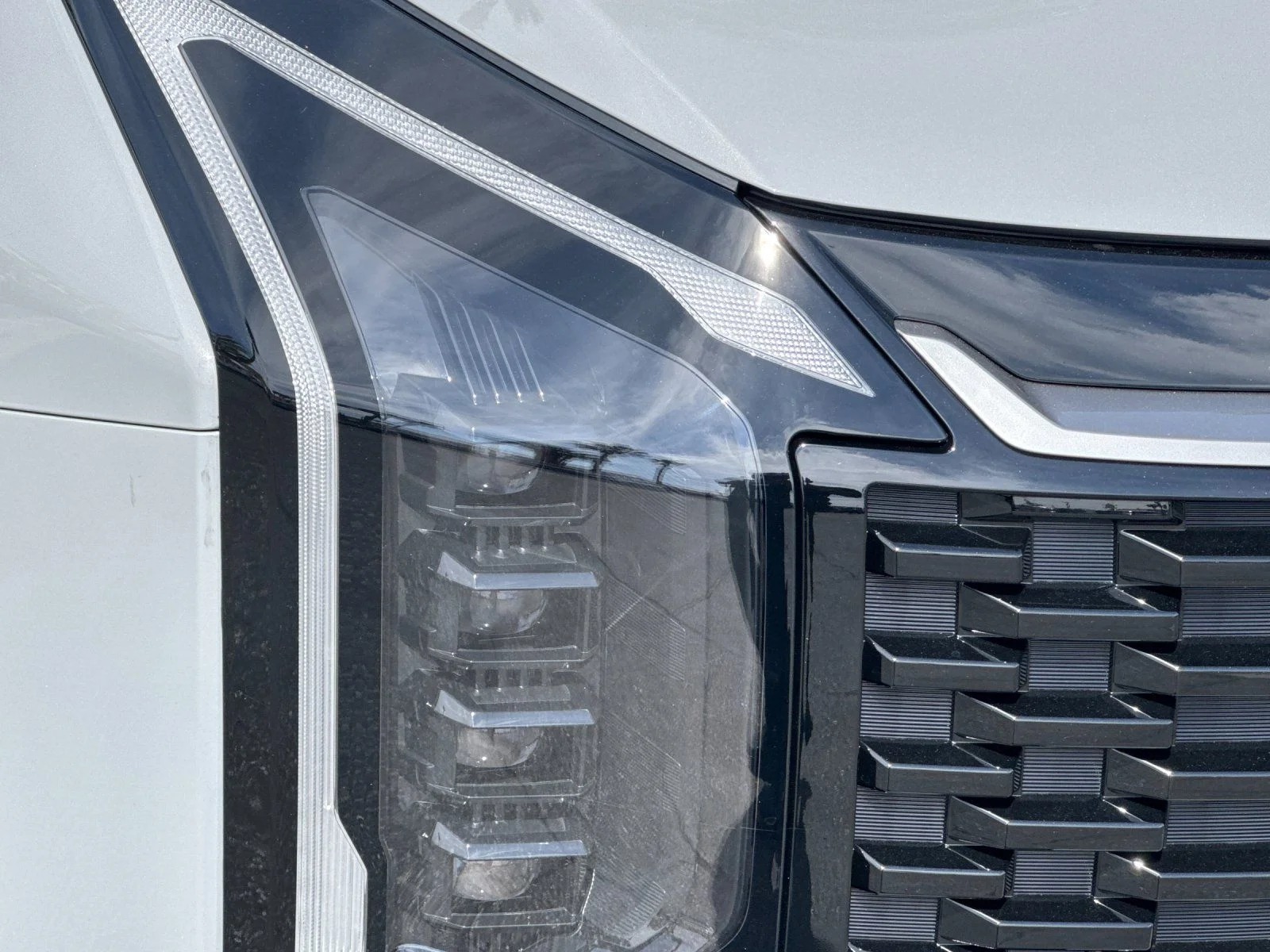 New 2026 Gray Kia SX-Prestige image 32