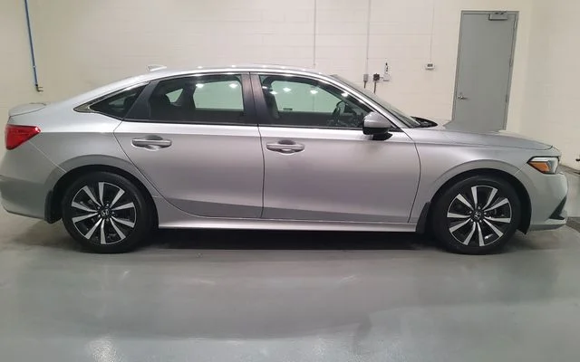 Used 2023 Silver Honda EX image 8