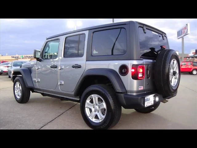 Used 2020 Stingray Jeep SPORT image 5
