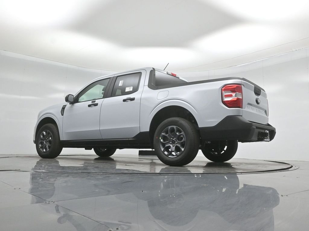 New 2026 Space White Metallic Ford XLT image 43