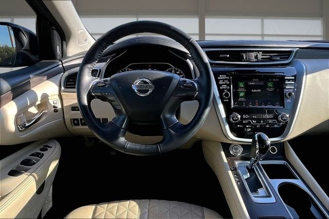 Used 2021 Red Nissan Platinum image 5