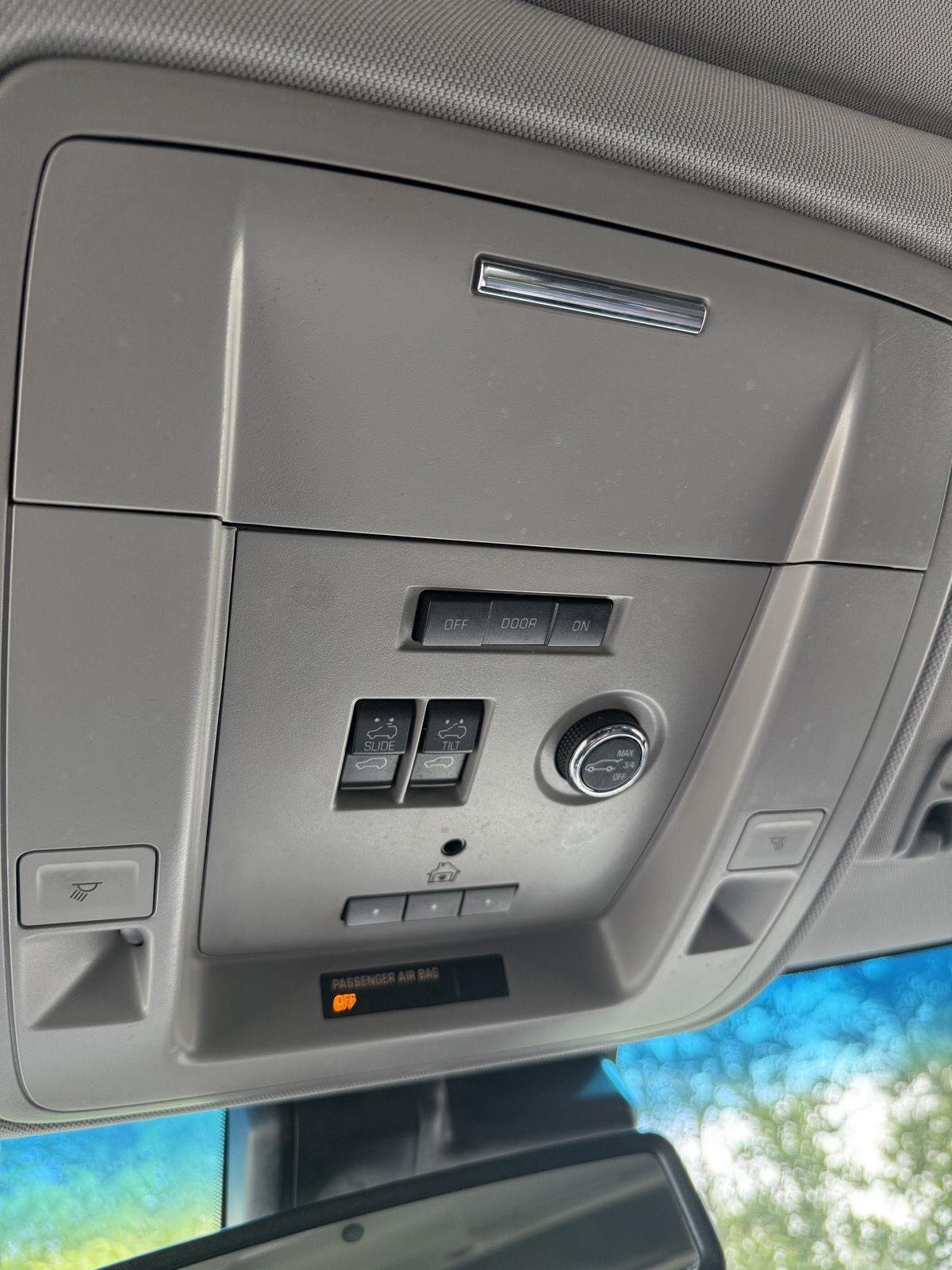 Used 2015 Iridium Metallic GMC SLT image 16