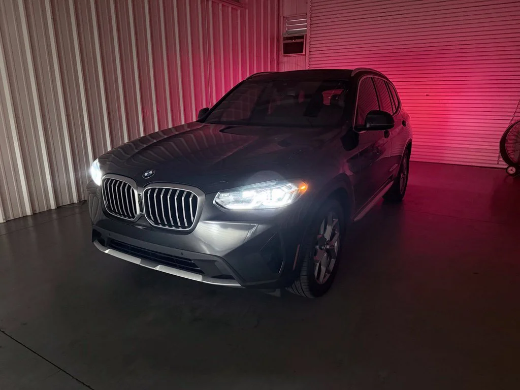 Used 2023 Dark Graphite BMW sDrive30i image 8