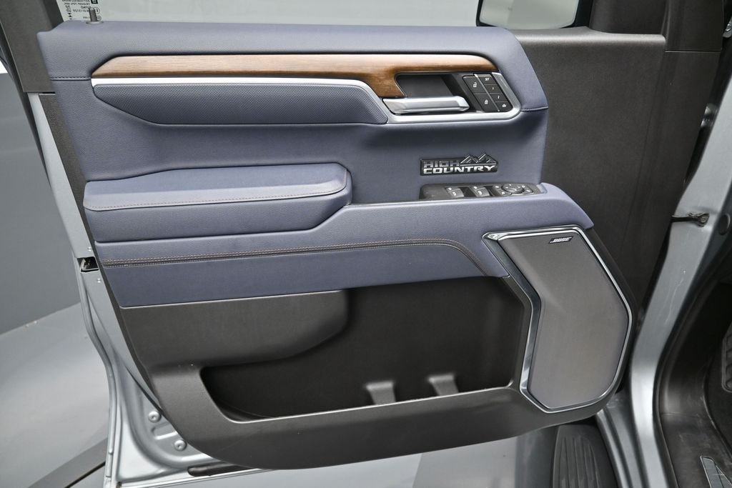 Used 2025 Gray Chevrolet High Country image 11