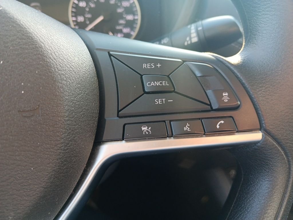 Used 2025 Gray Nissan SV image 15