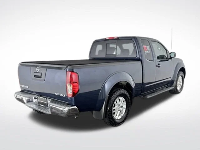 Used 2020 Blue Nissan SV image 9