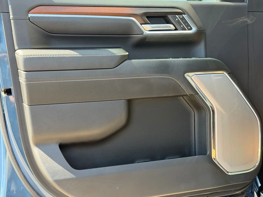 Used 2024 Blue GMC Denali image 22