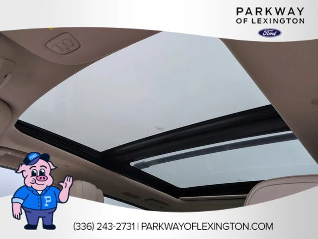 Used 2019 White Lincoln Reserve image 27